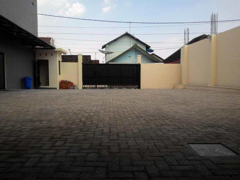 Dekost Madiun 호텔 외부 사진