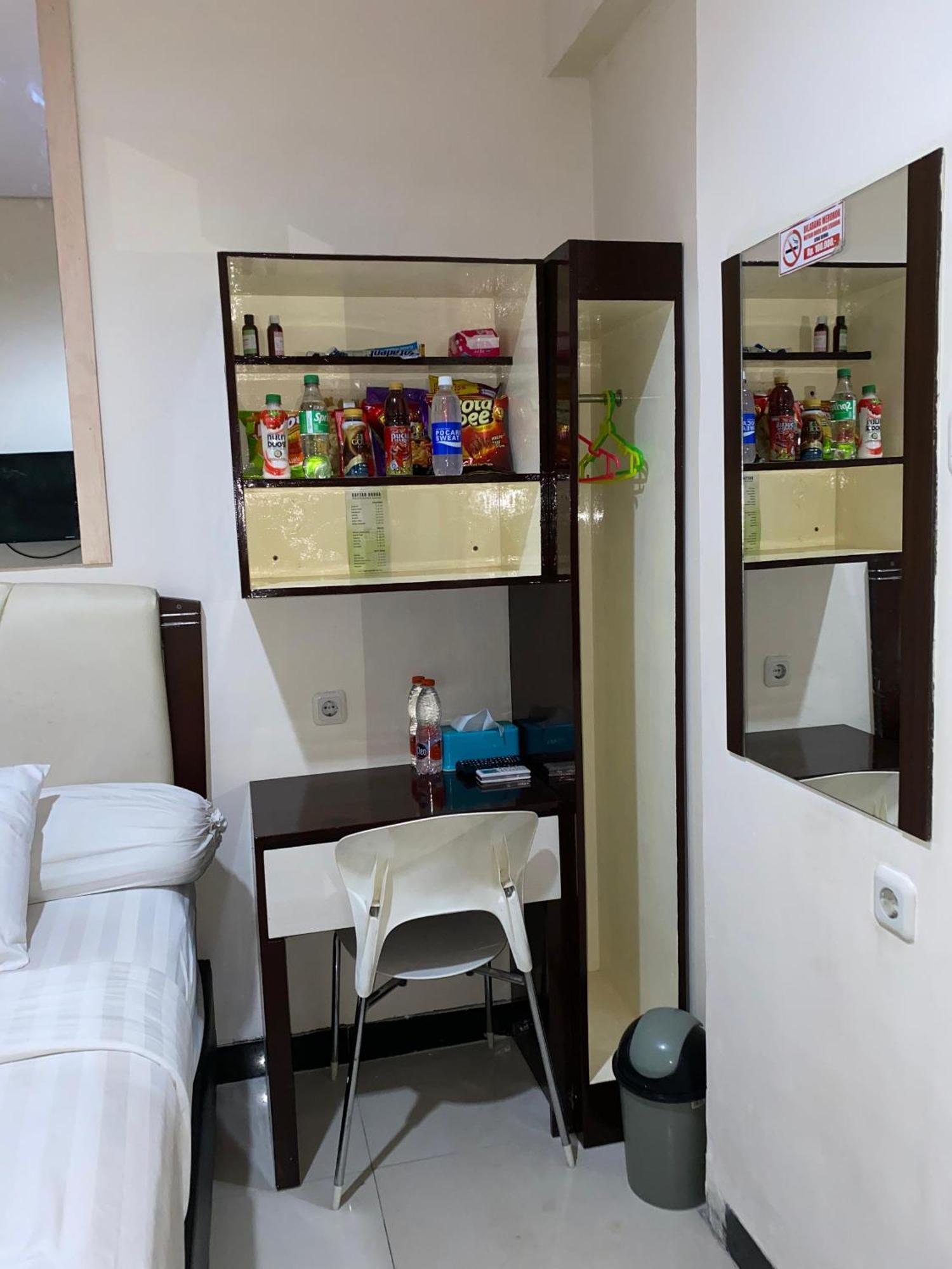 Dekost Madiun 호텔 외부 사진